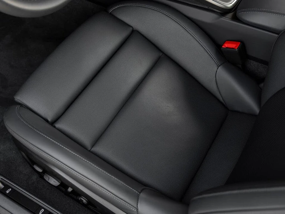 2026 Porsche 992 Carrera S - Image 22 of 31