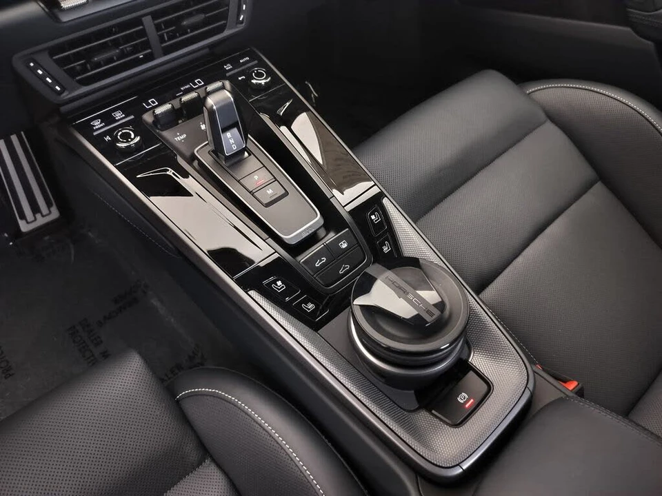 2026 Porsche 992 Carrera S - Image 18 of 31