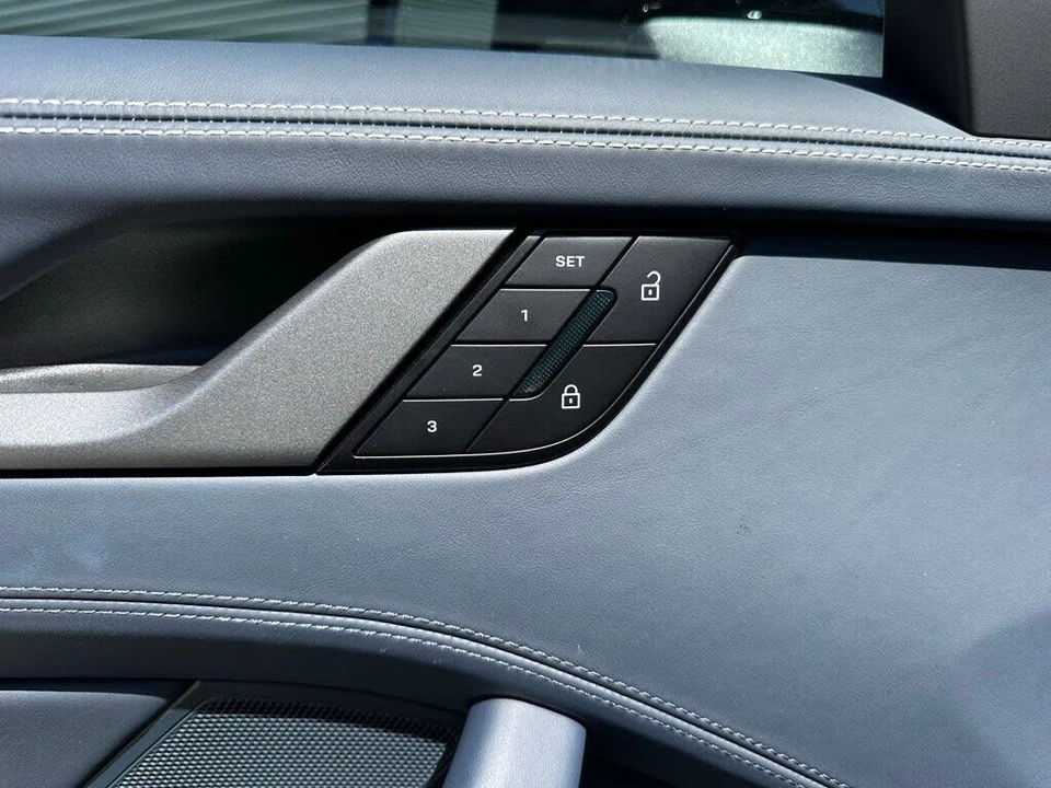 2026 Porsche 992 Carrera S - Image 21 of 31