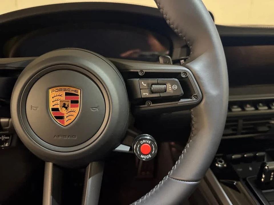 2026 Porsche 992 Carrera S - Image 28 of 31