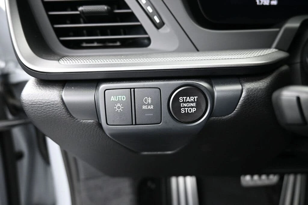 2026 Porsche 992 Carrera S - Image 19 of 31