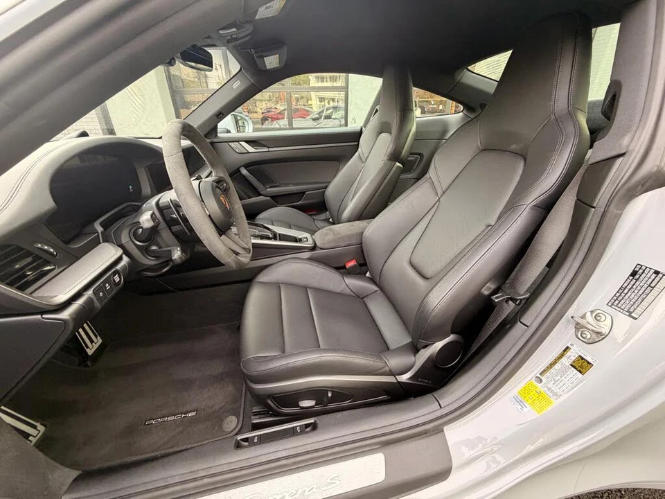 2026 Porsche 992 Carrera S - Image 15 of 31