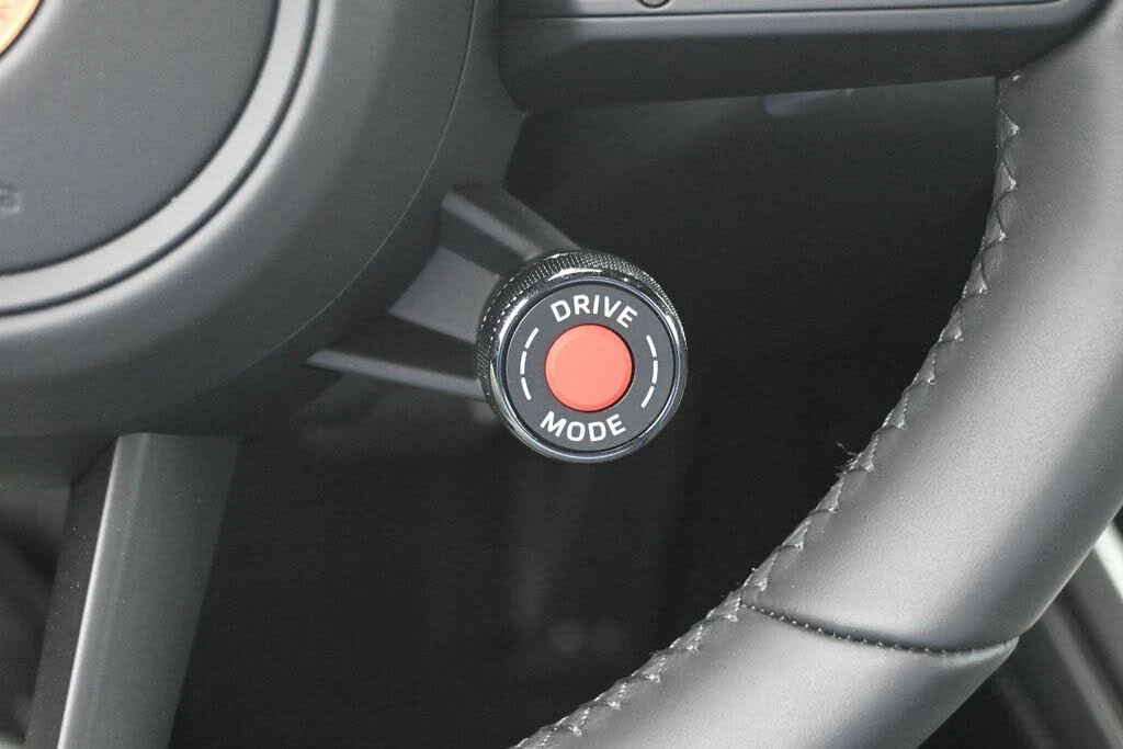 2026 Porsche 992 Carrera S - Image 16 of 31