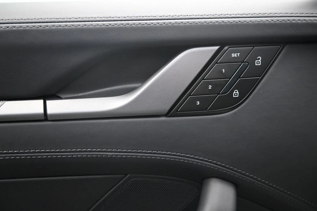 2026 Porsche 992 Carrera S - Image 11 of 31