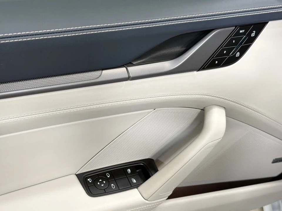 2026 Porsche 992 Carrera S - Image 21 of 31
