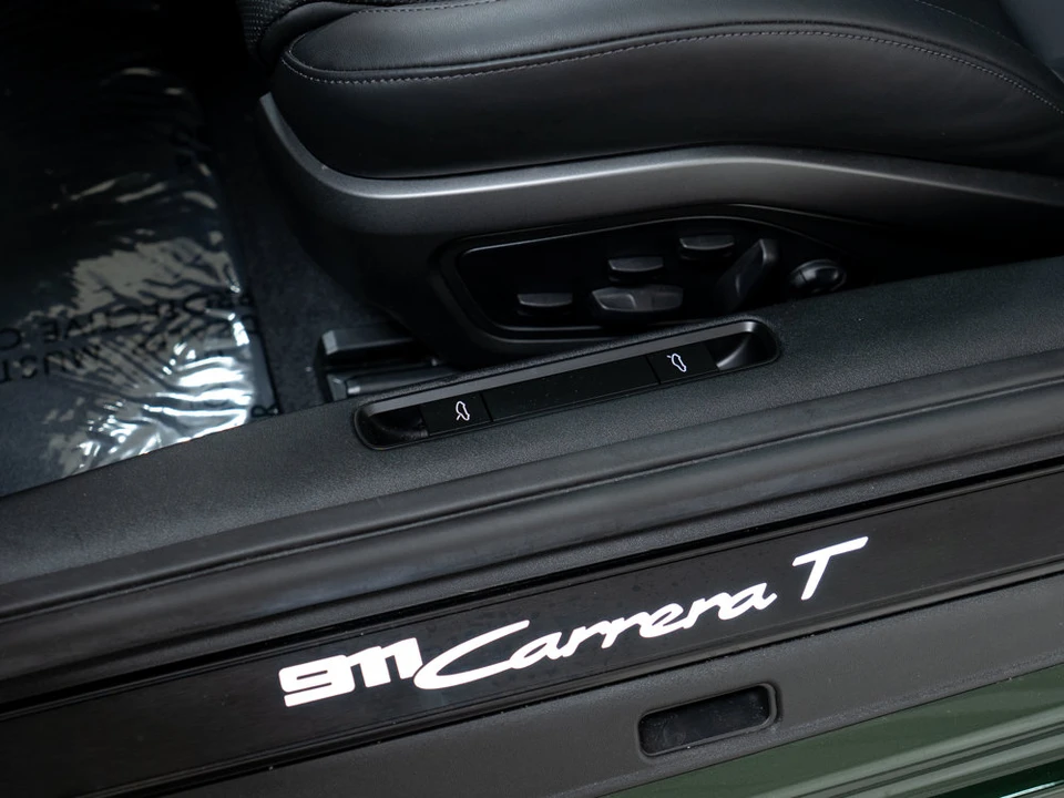 2026 Porsche 992 Carrera T - Image 16 of 31