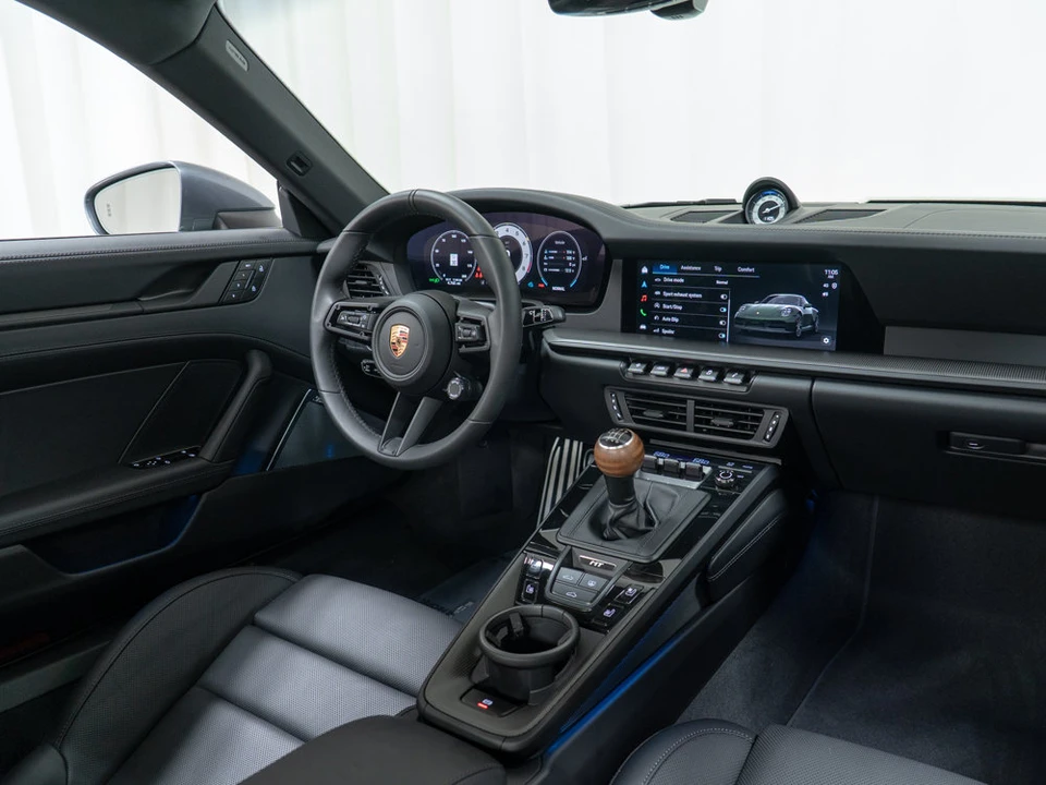 2026 Porsche 992 Carrera T - Image 20 of 31