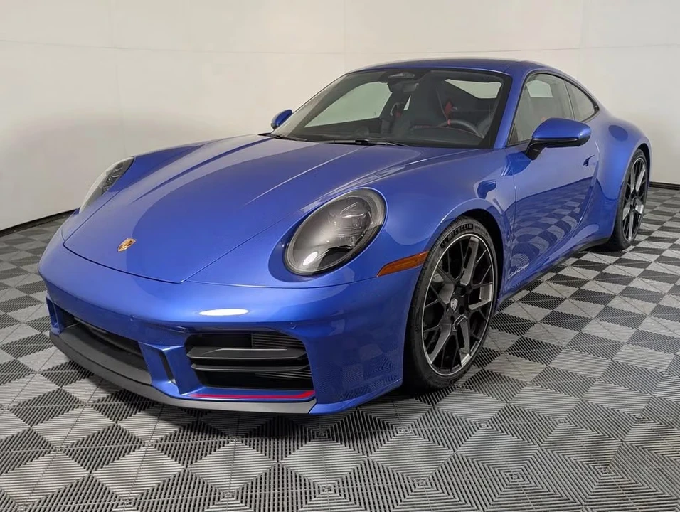 2026 Porsche 992 Carrera T - Image 4 of 31