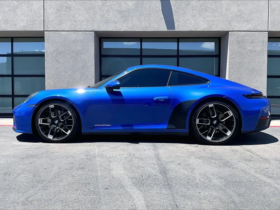 2026 Porsche 992 Carrera T - Image 16 of 31