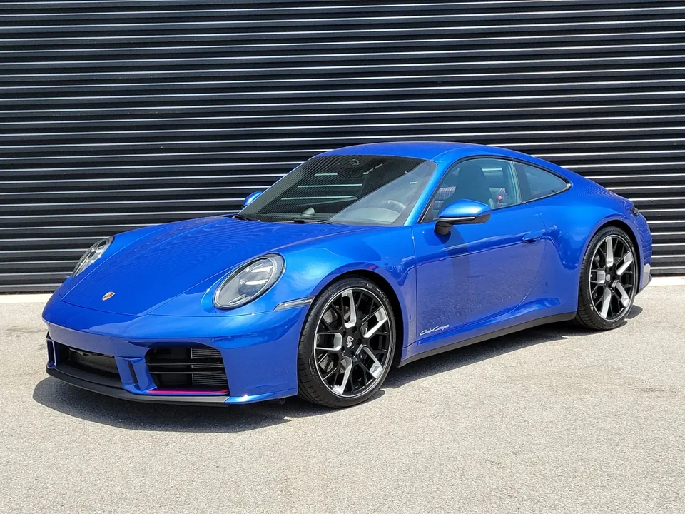 2026 Porsche 992 Carrera T - Image 8 of 31