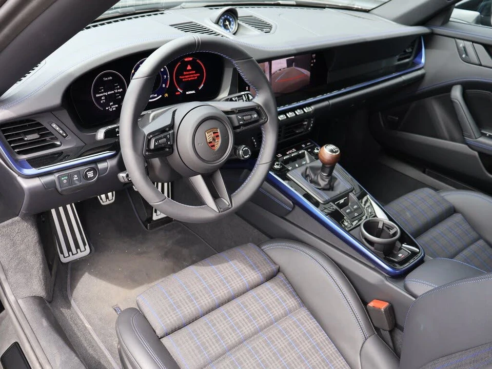 2026 Porsche 992 Carrera T - Image 4 of 31