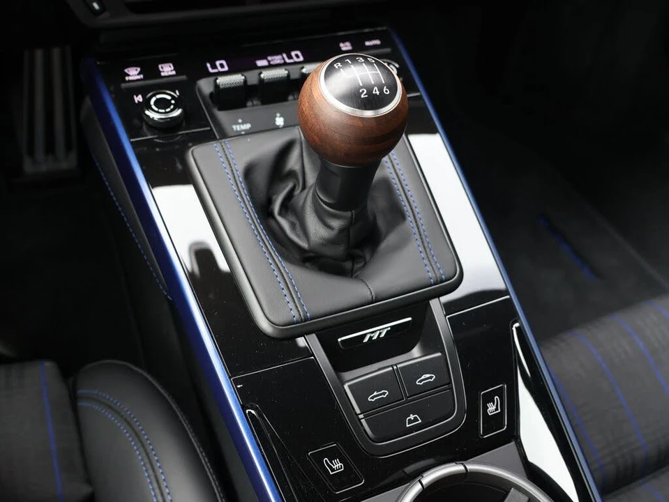 2026 Porsche 992 Carrera T - Image 26 of 31