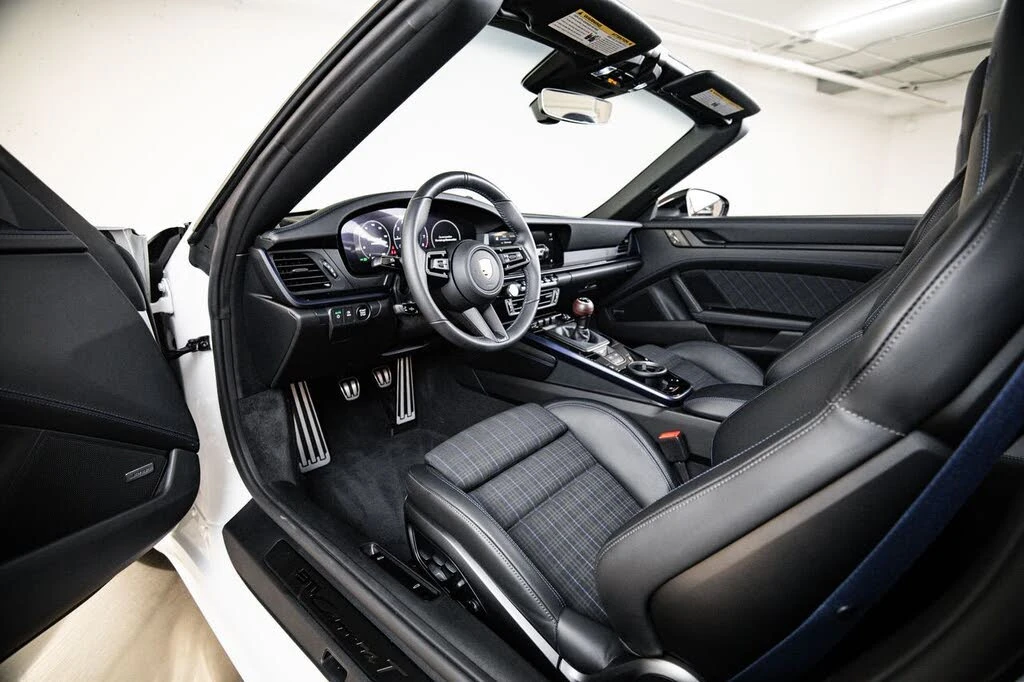 2026 Porsche 992 Carrera T - Image 4 of 27