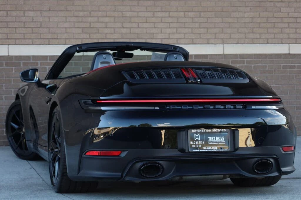 2026 Porsche 992 Carrera T - Image 16 of 31