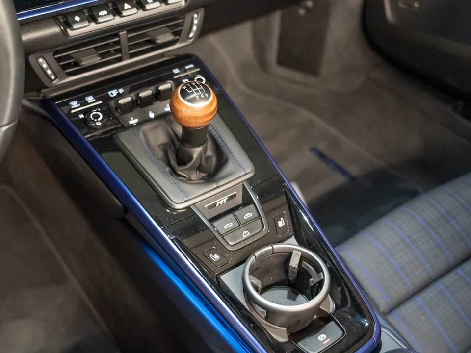 2026 Porsche 992 Carrera T - Image 22 of 28