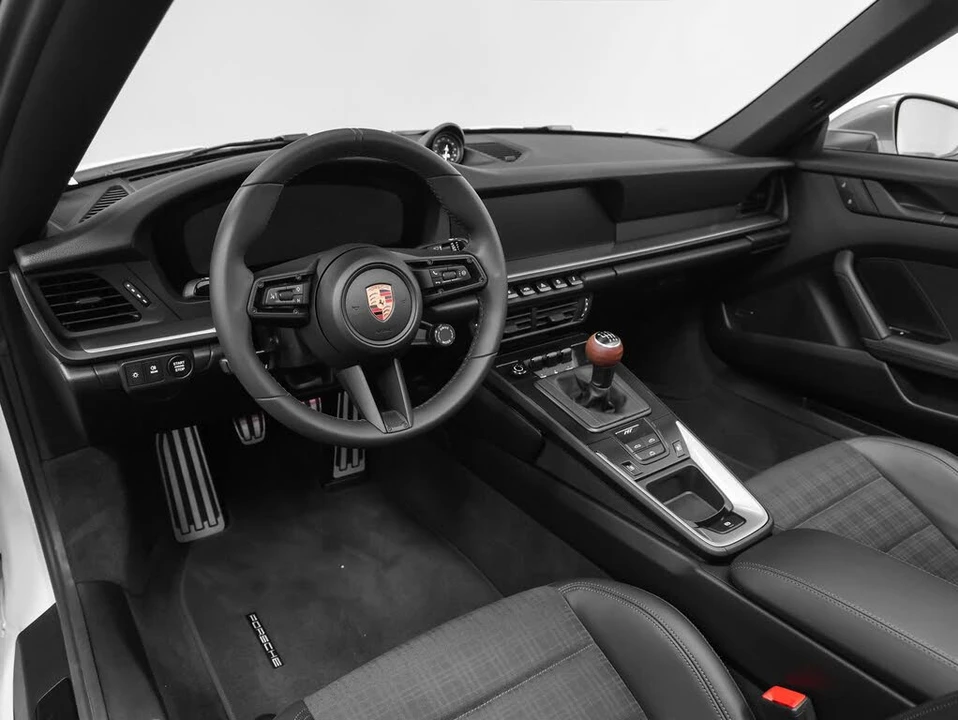 2026 Porsche 992 Carrera T - Image 4 of 31