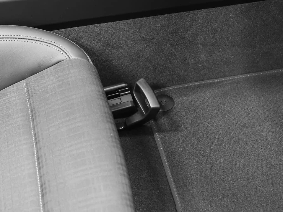 2026 Porsche 992 Carrera T - Image 27 of 31