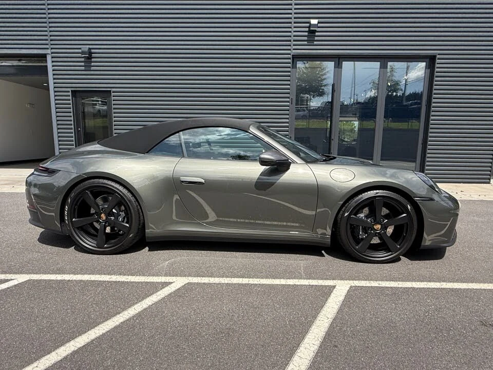 2026 Porsche 992 Carrera T - Image 8 of 25