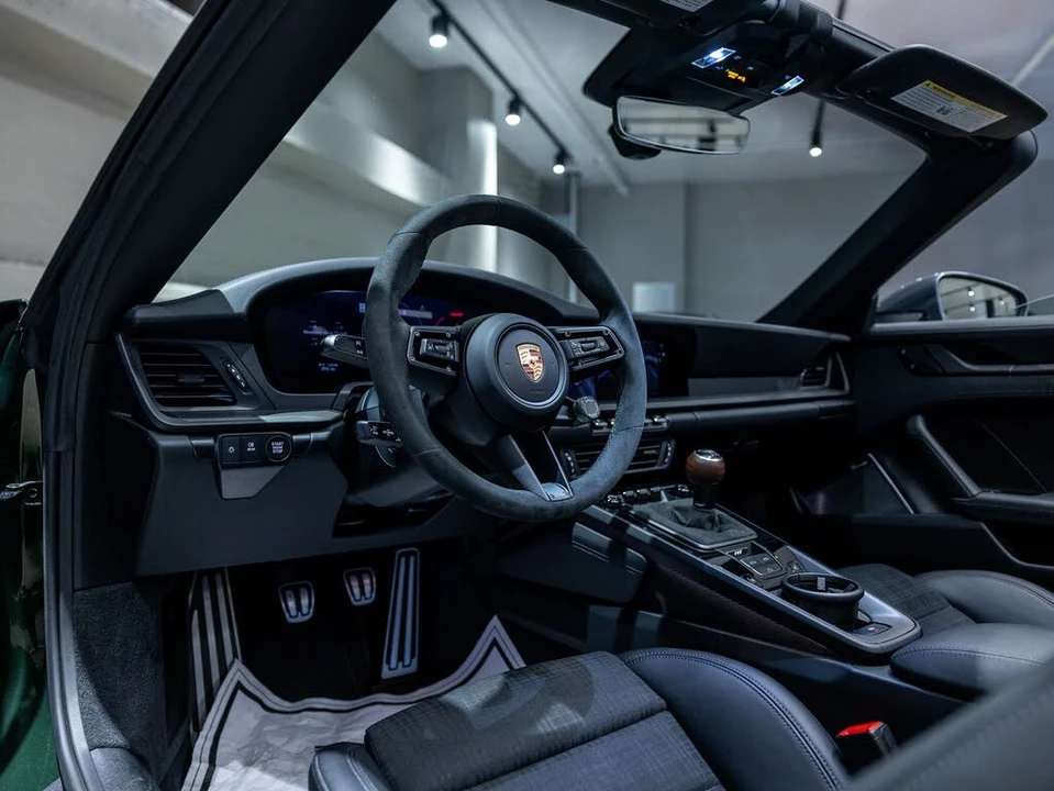 2026 Porsche 992 Carrera T - Image 4 of 31