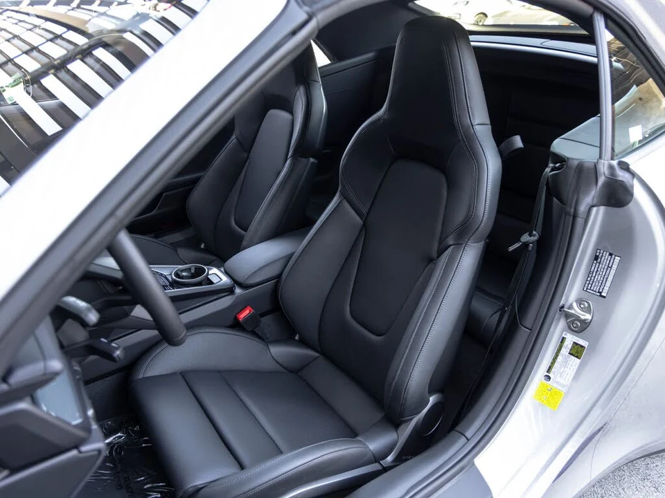 2026 Porsche 992 Carrera T - Image 5 of 31