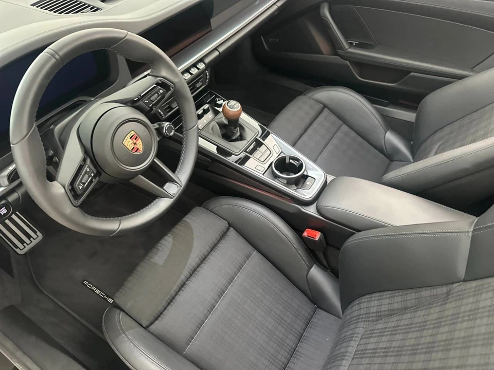 2026 Porsche 992 Carrera T - Image 4 of 4