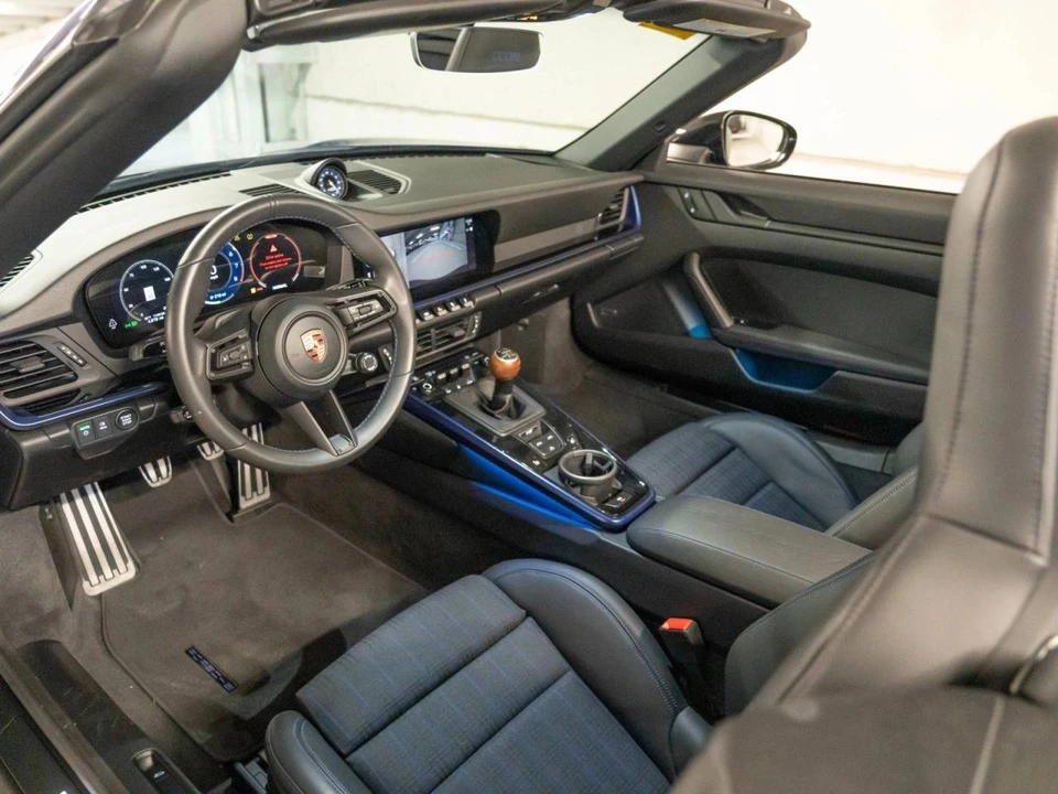 2026 Porsche 992 Carrera T - Image 4 of 5