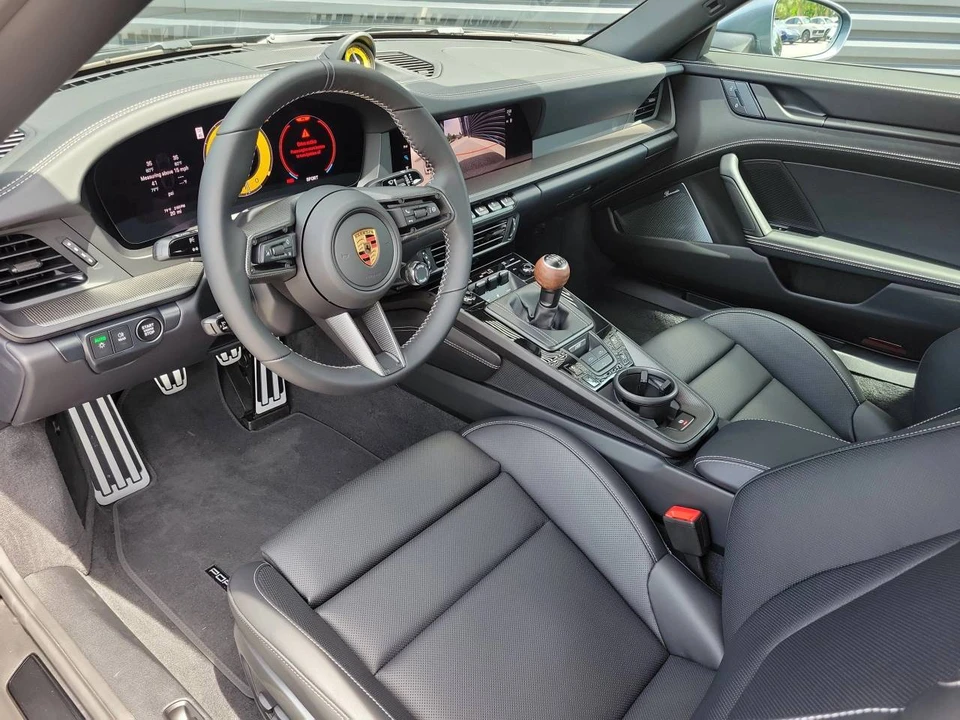2026 Porsche 992 Carrera T - Image 4 of 4
