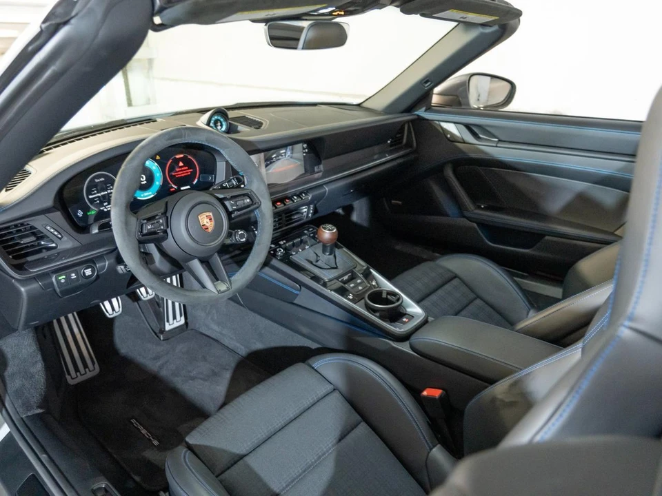 2026 Porsche 992 Carrera T - Image 4 of 26