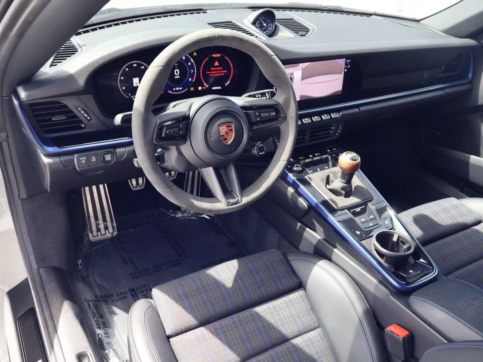 2026 Porsche 992 Carrera T - Image 4 of 4
