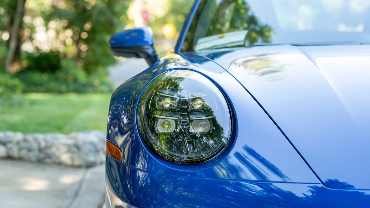 2026 Porsche 992 Carrera T - Image 14 of 31