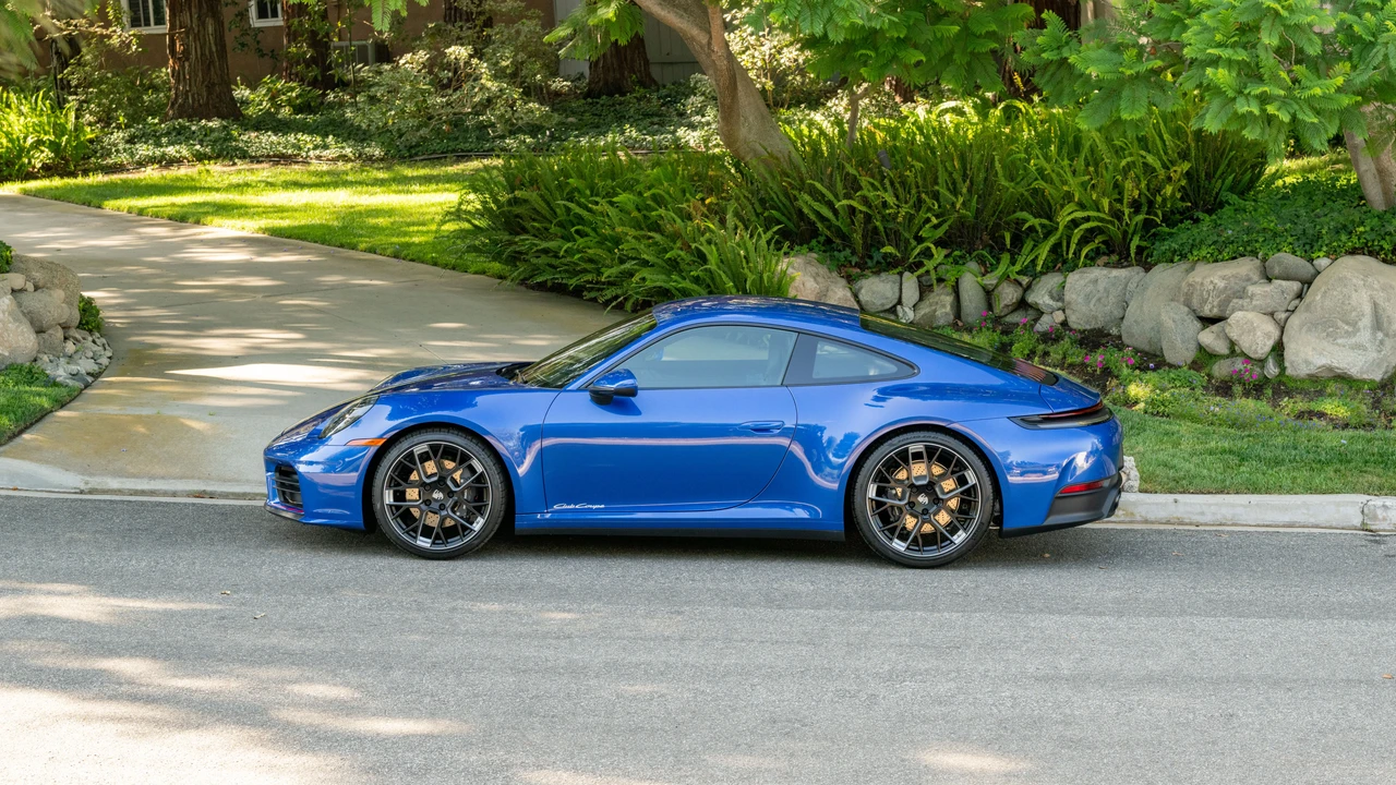 2026 Porsche 992 Carrera T - Image 4 of 31