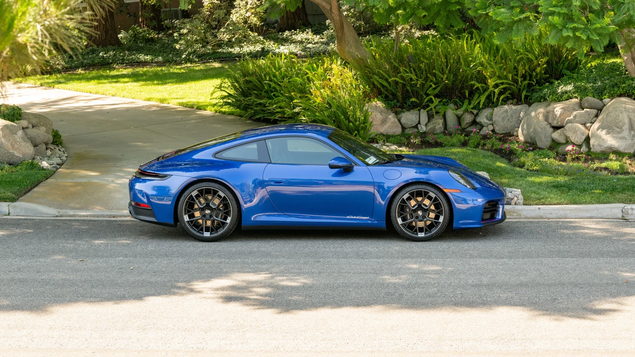 2026 Porsche 992 Carrera T - Image 8 of 31