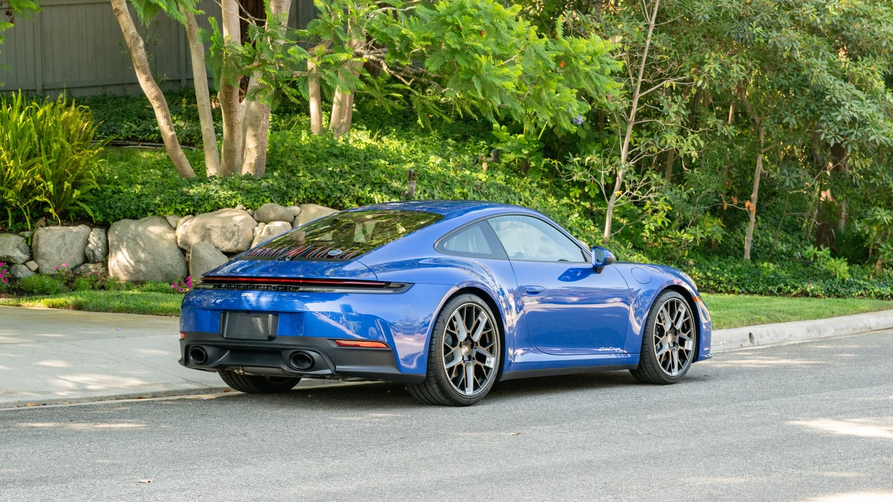 2026 Porsche 992 Carrera T - Image 6 of 31