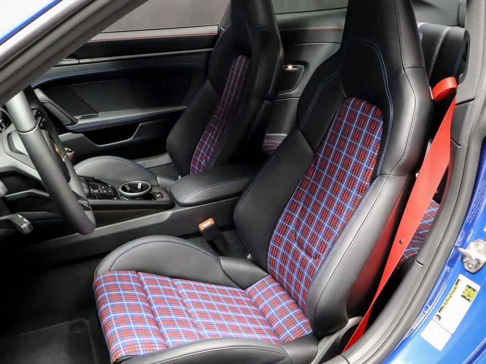 2026 Porsche 992 Carrera T - Image 21 of 31