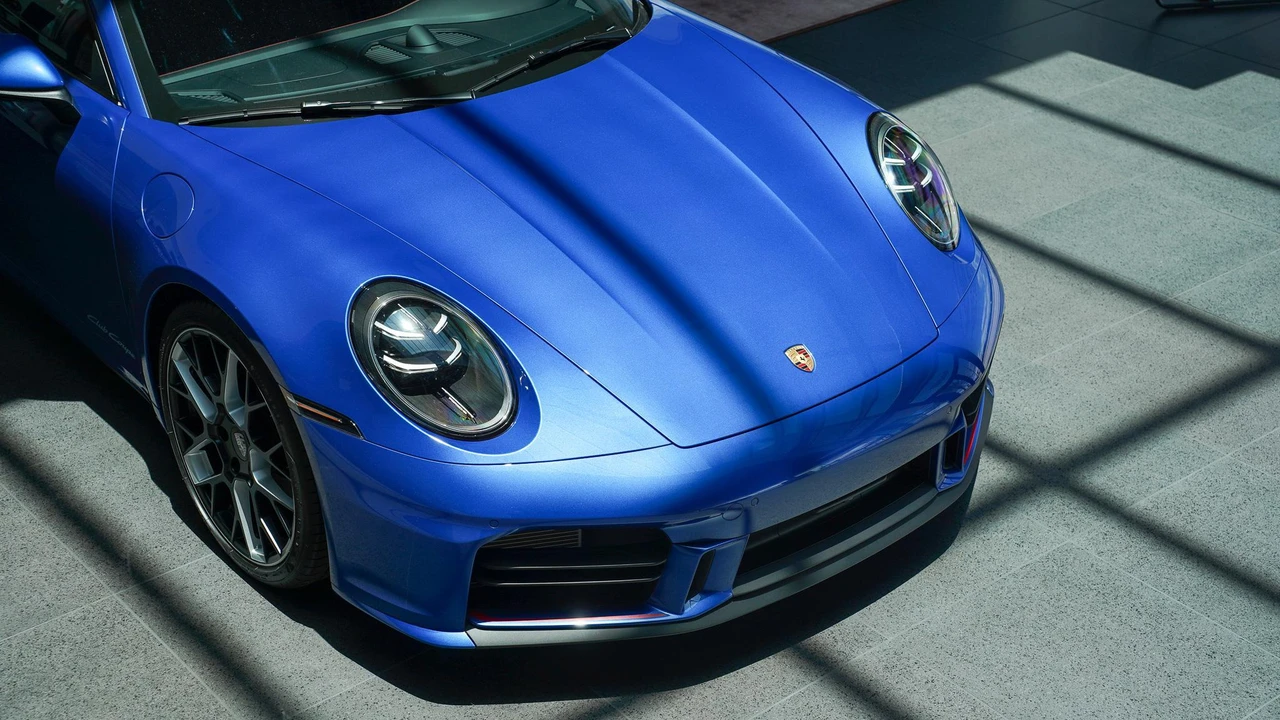 2026 Porsche 992 Carrera T - Image 17 of 31