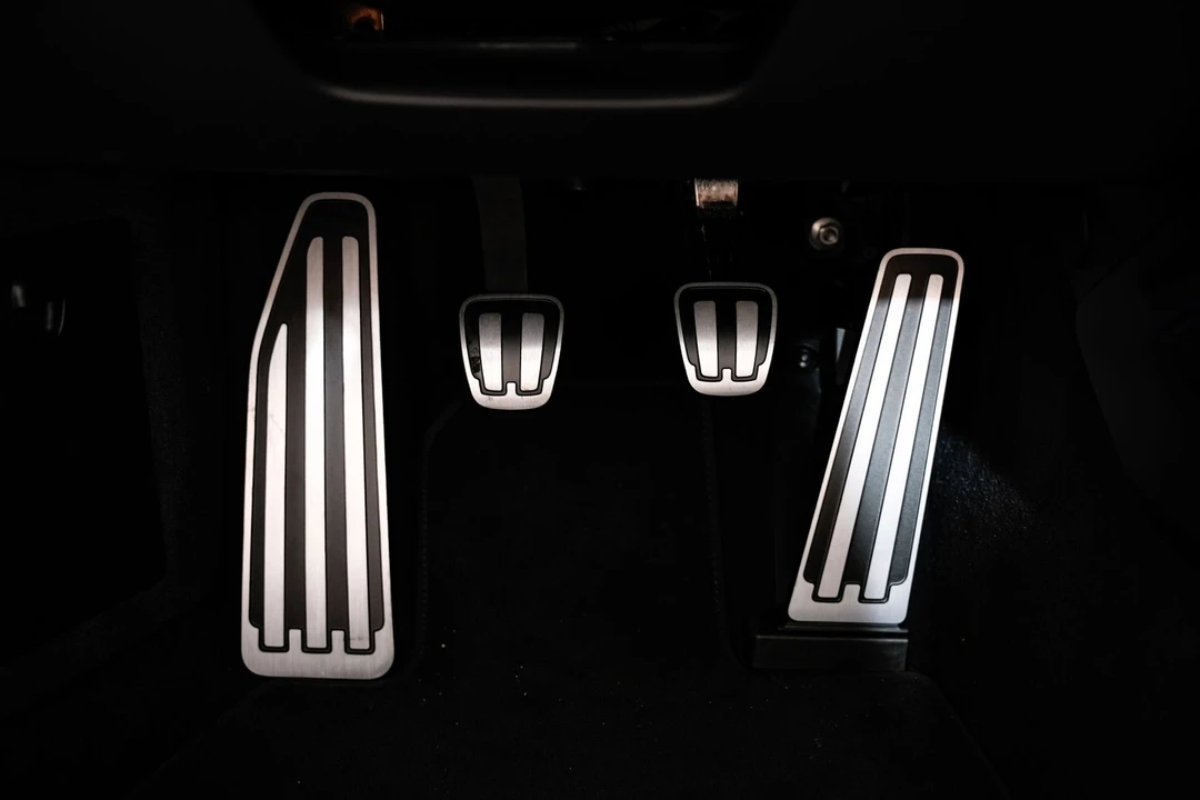 2026 Porsche 992 Carrera T - Image 13 of 31