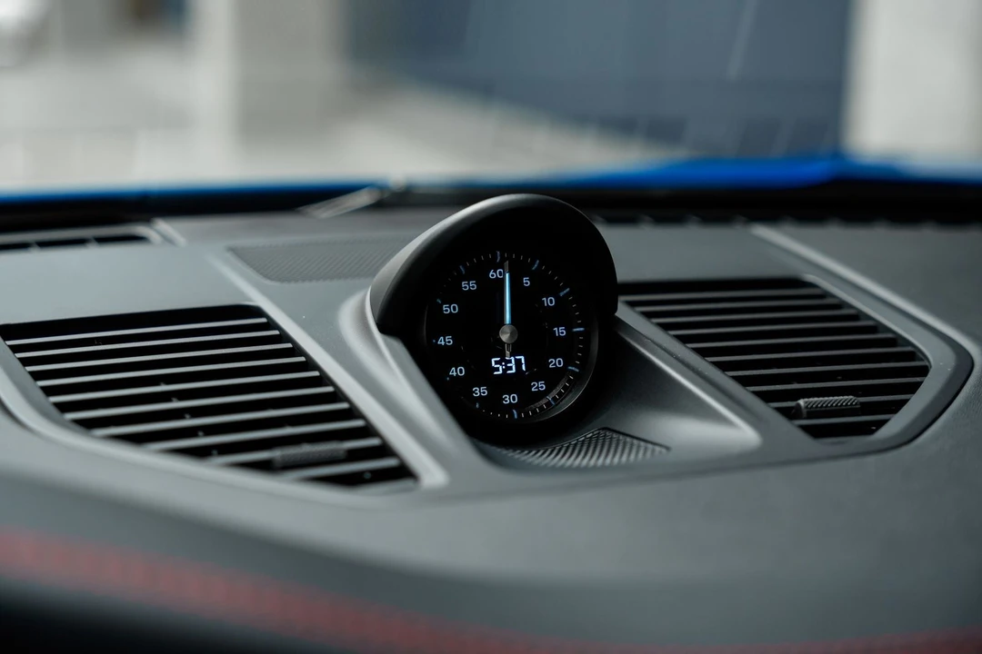 2026 Porsche 992 Carrera T - Image 14 of 31