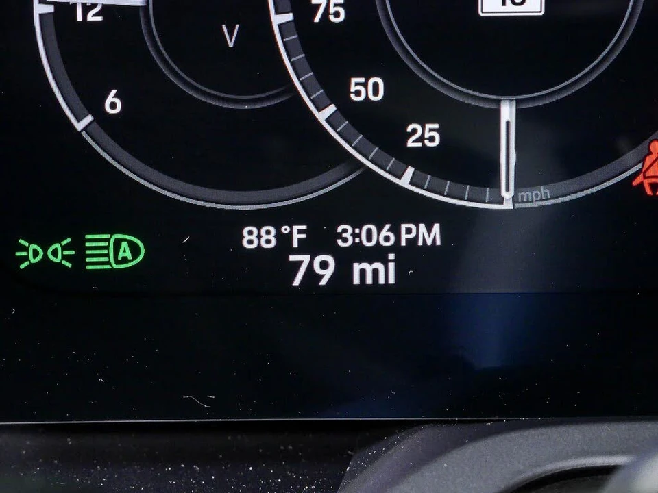 2026 Porsche 992 Carrera T - Image 12 of 31