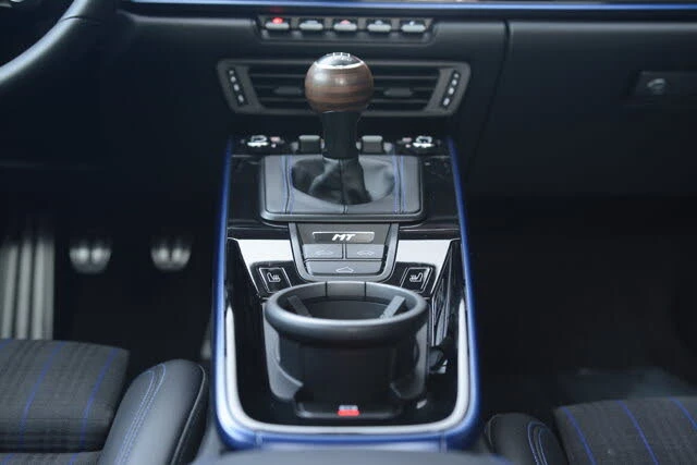 2026 Porsche 992 Carrera T - Image 28 of 31