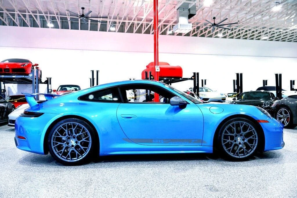 2026 Porsche 992 Carrera T - Image 14 of 31