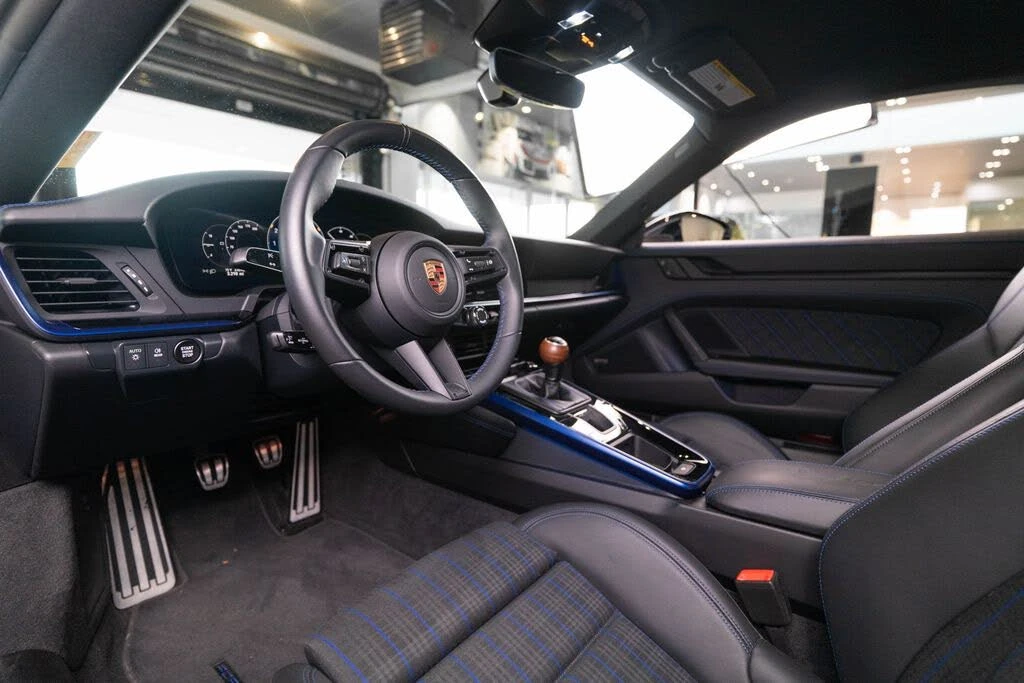 2026 Porsche 992 Carrera T - Image 4 of 7