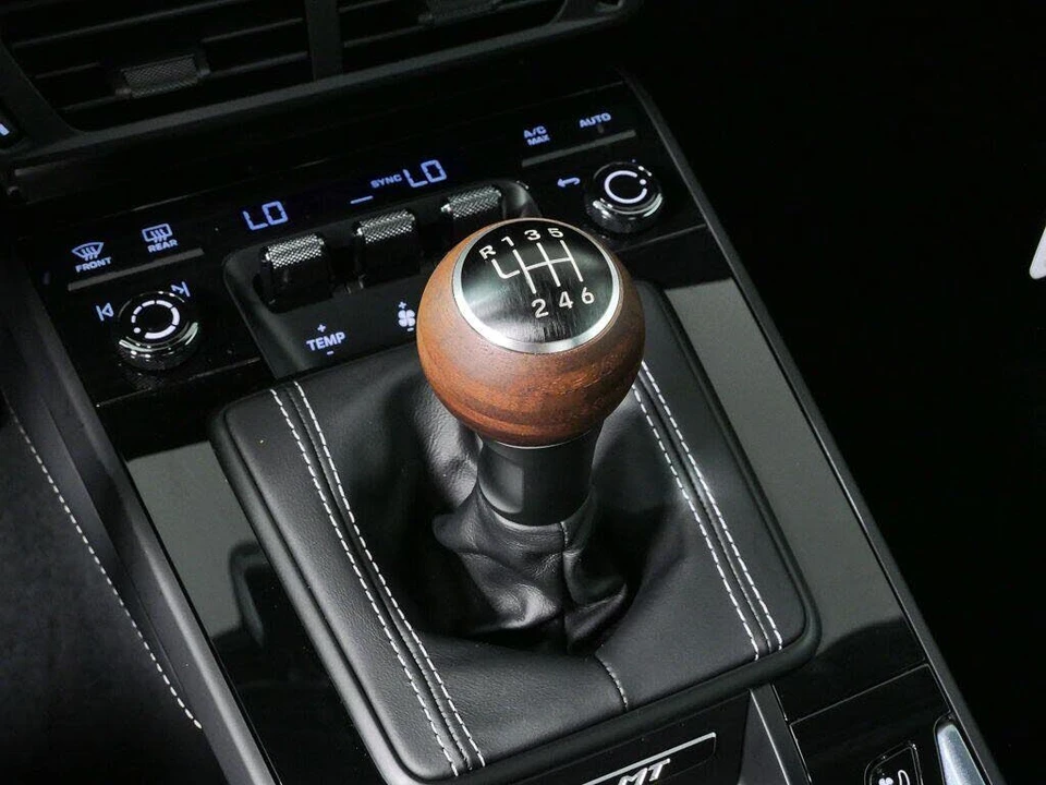 2026 Porsche 992 Carrera T - Image 19 of 31
