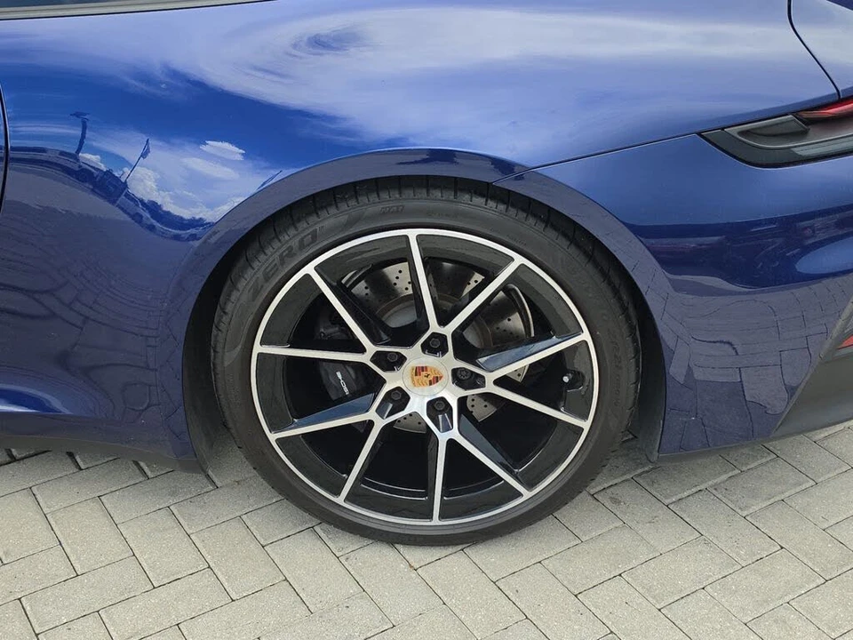 2026 Porsche 992 Carrera T - Image 5 of 26