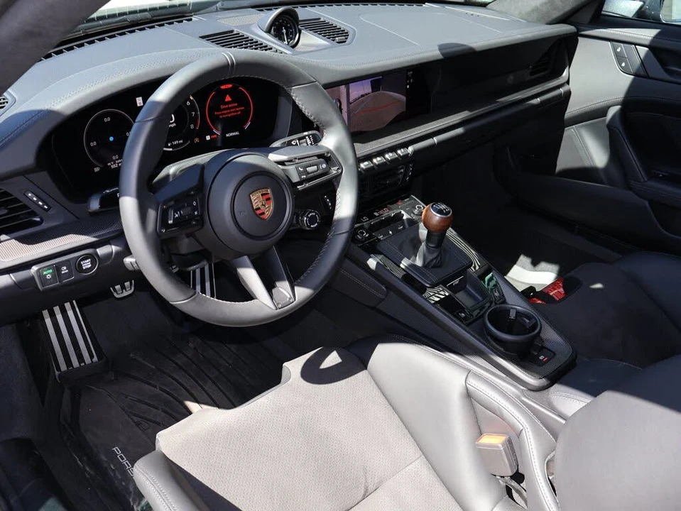 2026 Porsche 992 Carrera T - Image 4 of 31