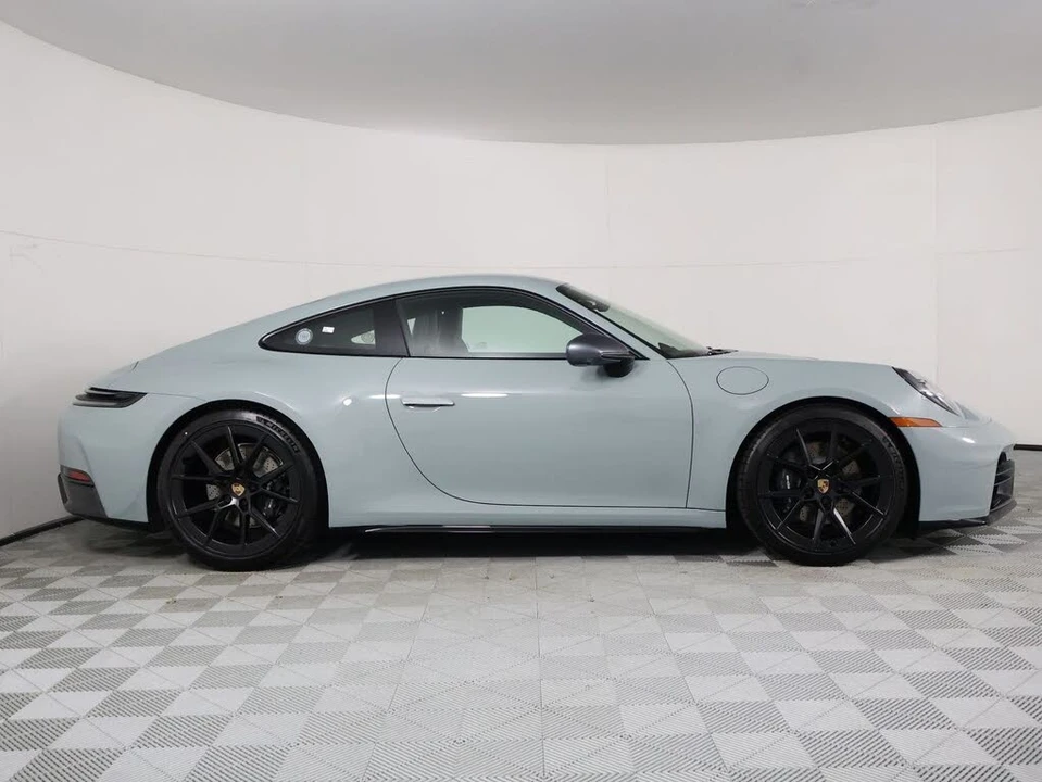 2026 Porsche 992 Carrera T - Image 8 of 25