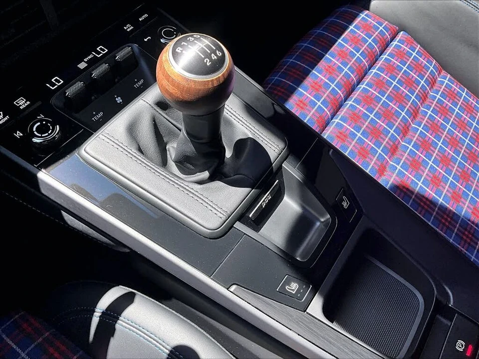 2026 Porsche 992 Carrera T - Image 17 of 26