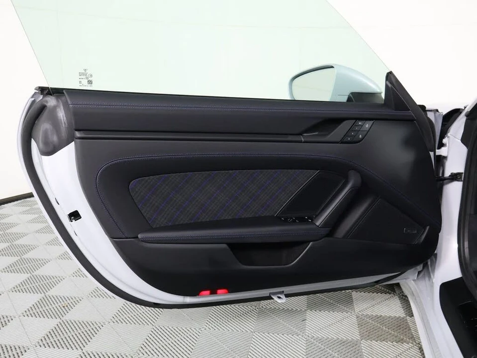 2026 Porsche 992 Carrera T - Image 20 of 31