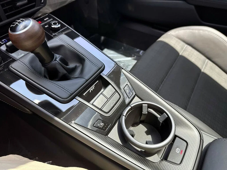 2026 Porsche 992 Carrera T - Image 21 of 27