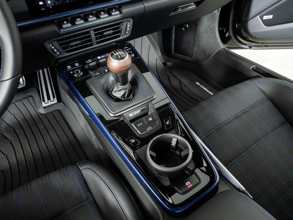 2026 Porsche 992 Carrera T - Image 17 of 30