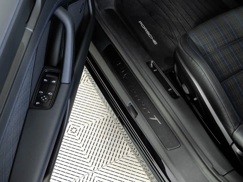 2026 Porsche 992 Carrera T - Image 8 of 30